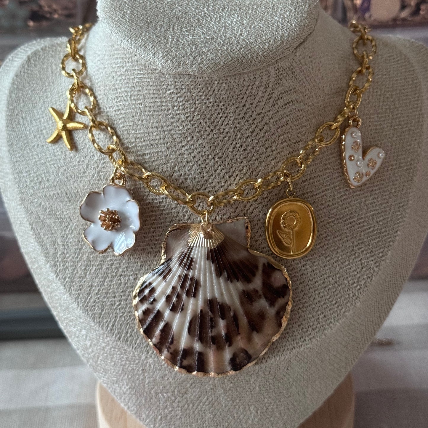ketting white leopard